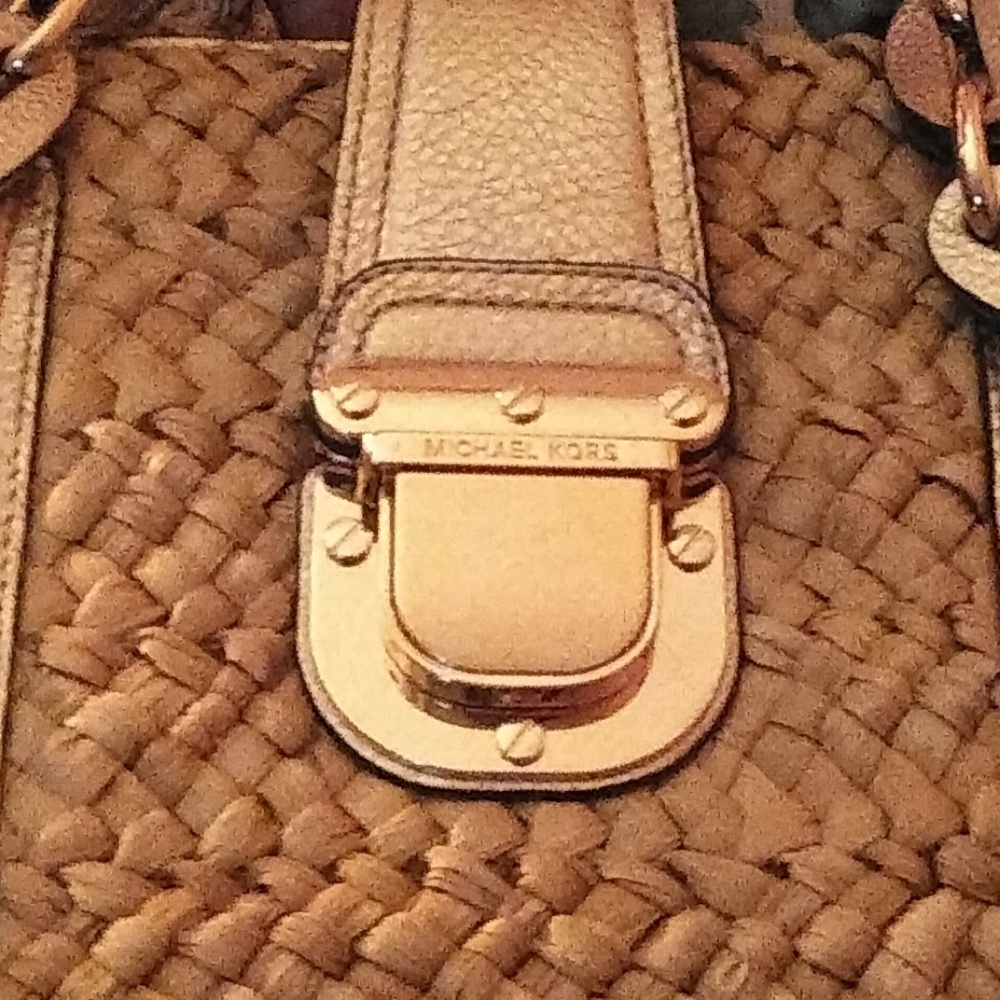 Michael kors purse